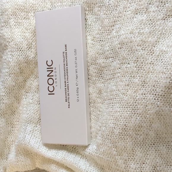 ICONIC London Beachside Babe Eyeshadow Palette, 12x 0.65g/0.27oz - Picture 5 of 8